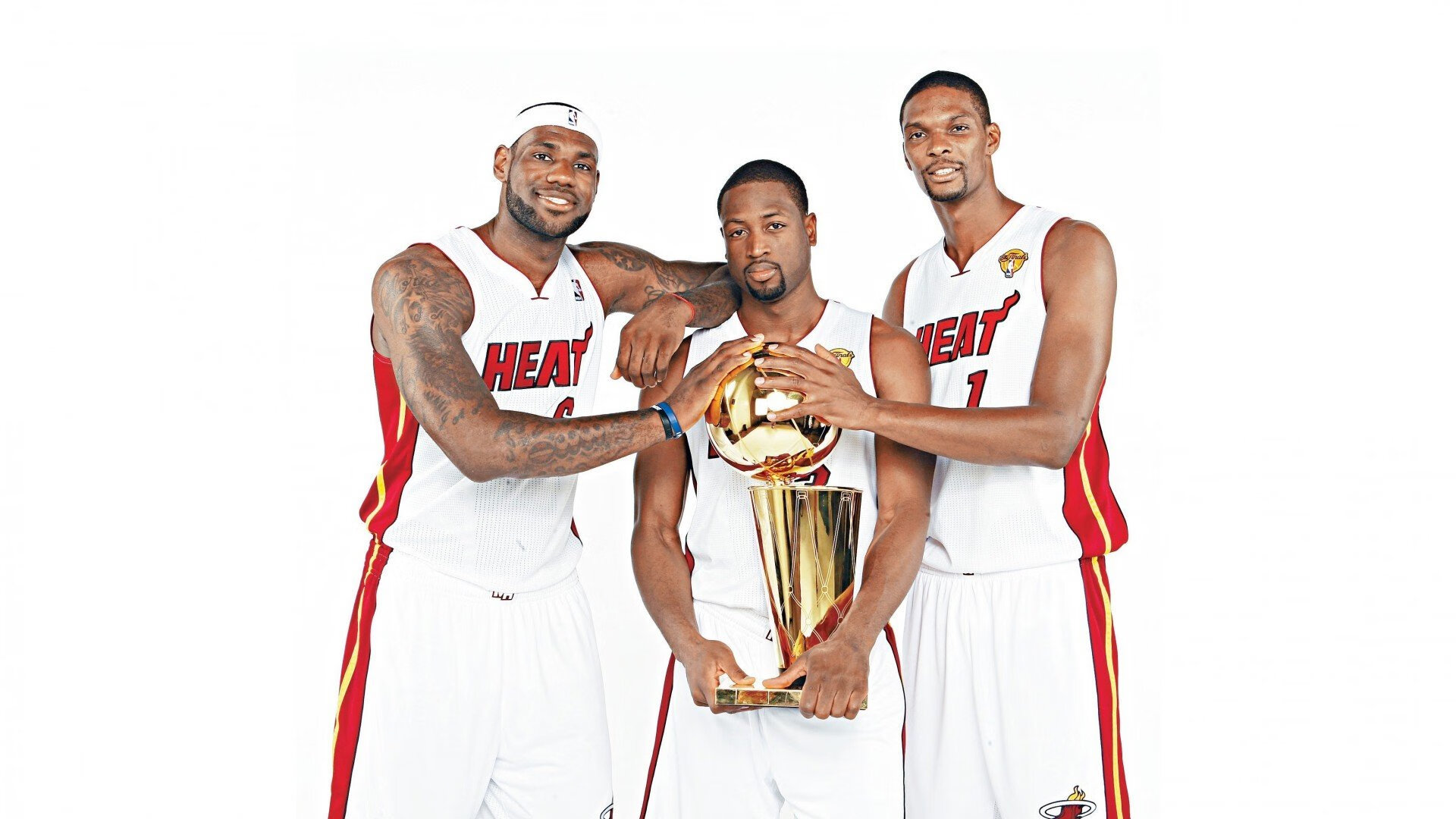 《Dota2》荣耀巅峰总决赛：“冠军归属”谁可预计？